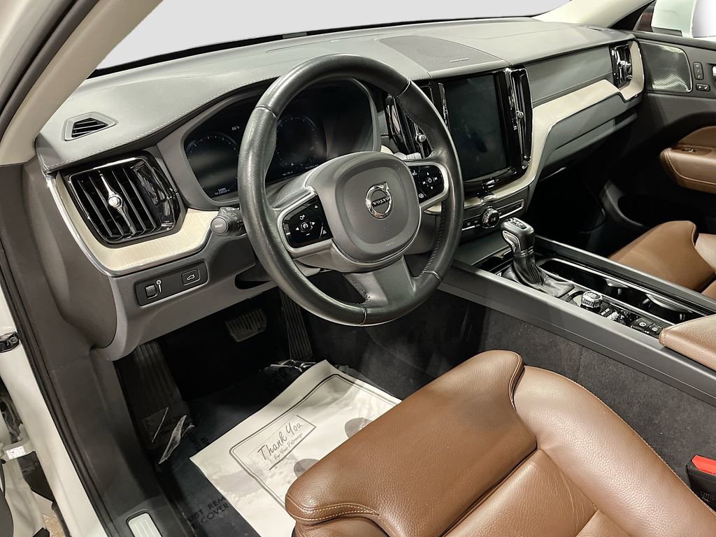 Used 2020 Volvo XC60 T6 Inscription w/ Protection Package Premier AWD/4WD image 17