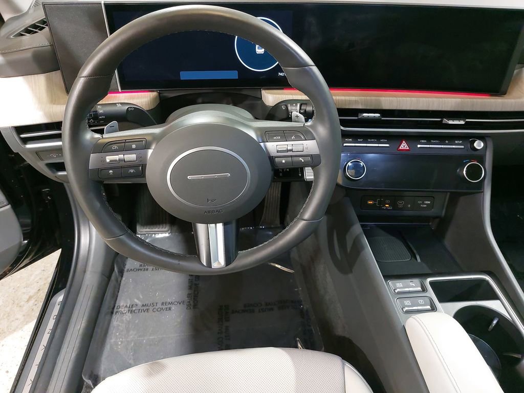 Certified 2025 Hyundai Sonata Limited image 17