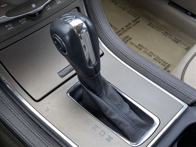 Used 2012 Lincoln MKX FWD image 11