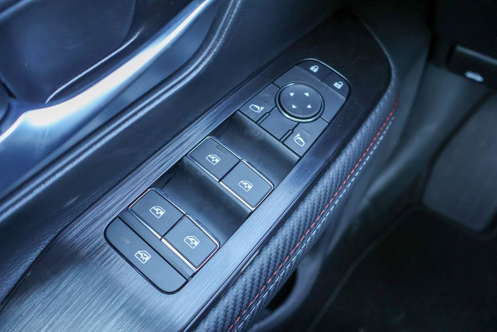 New 2026 Nissan Kicks SR image 14