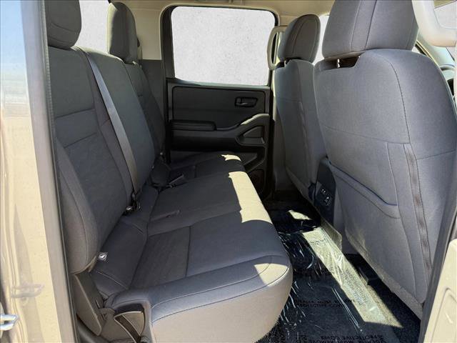 Used 2024 Nissan Frontier S w/ Technology Package image 20