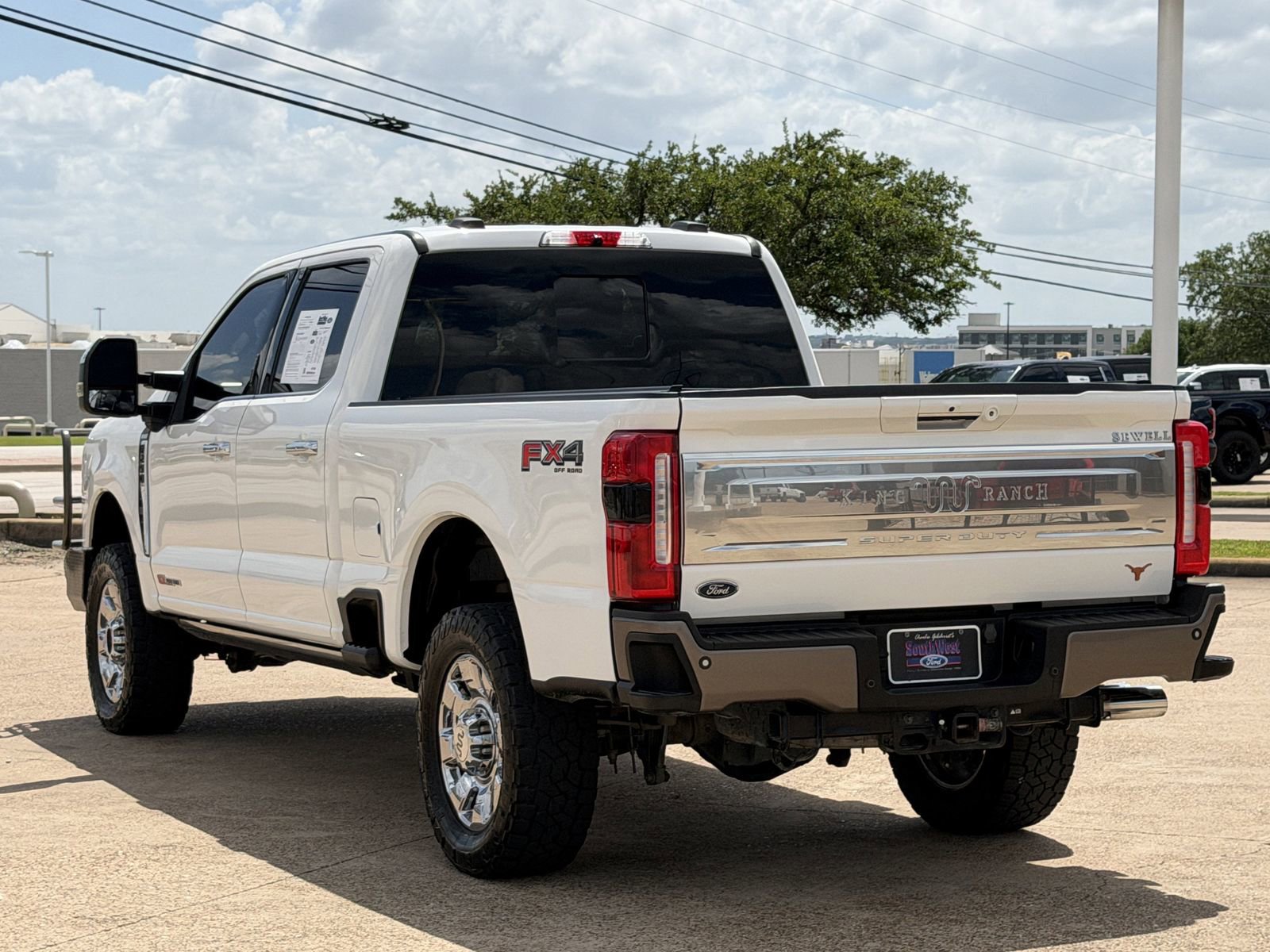 Used 2024 Ford F250 King Ranch w/ Chrome Package AWD/4WD image 6