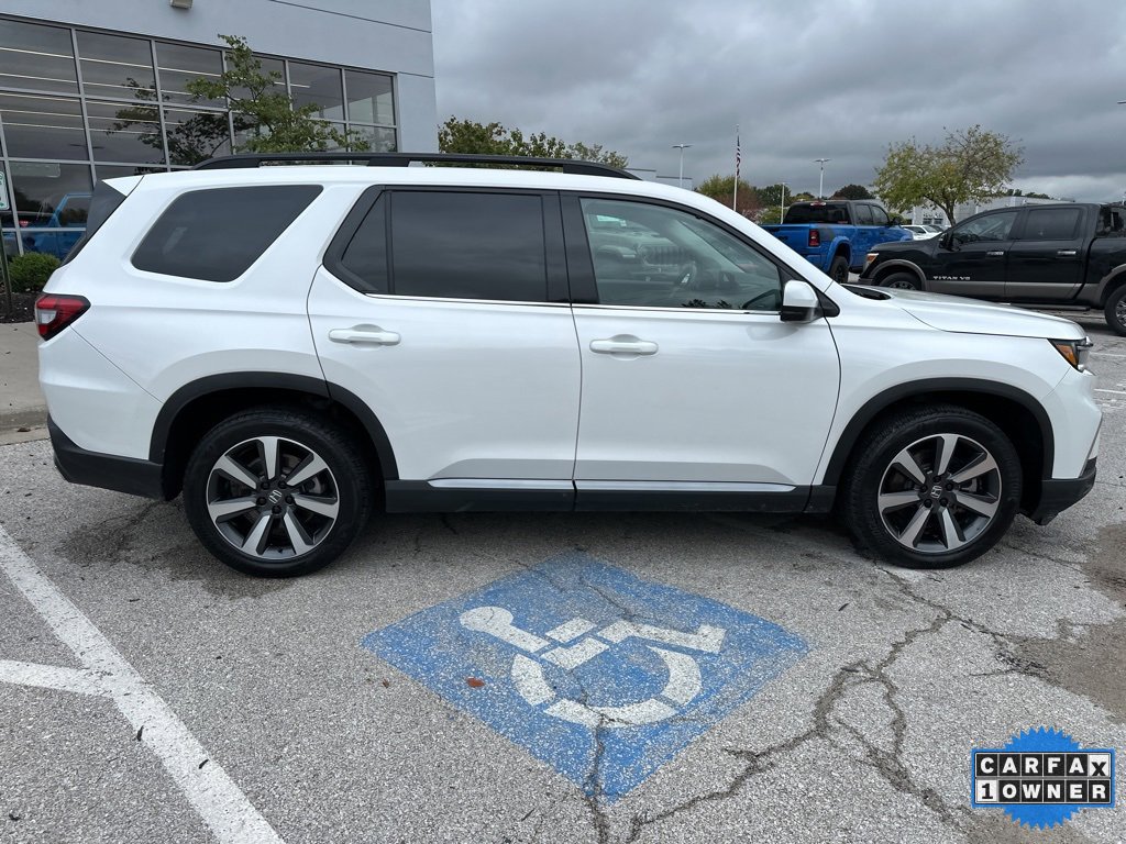 Used 2025 Honda Pilot Touring image 36