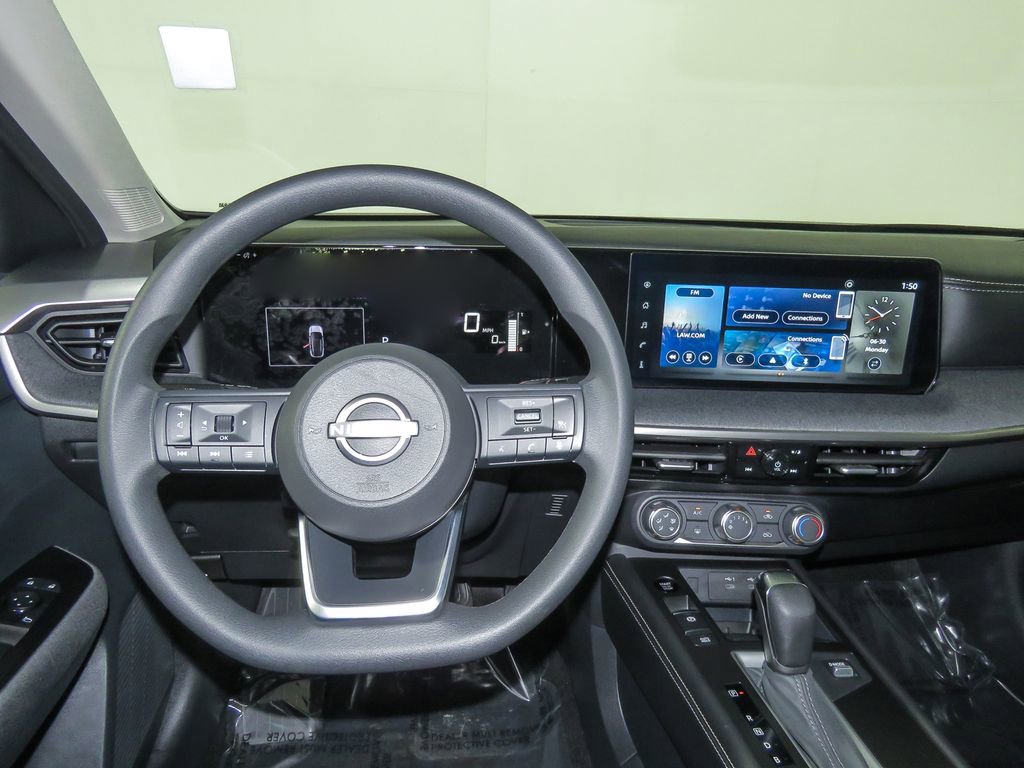 Certified 2025 Nissan Kicks SV image 12