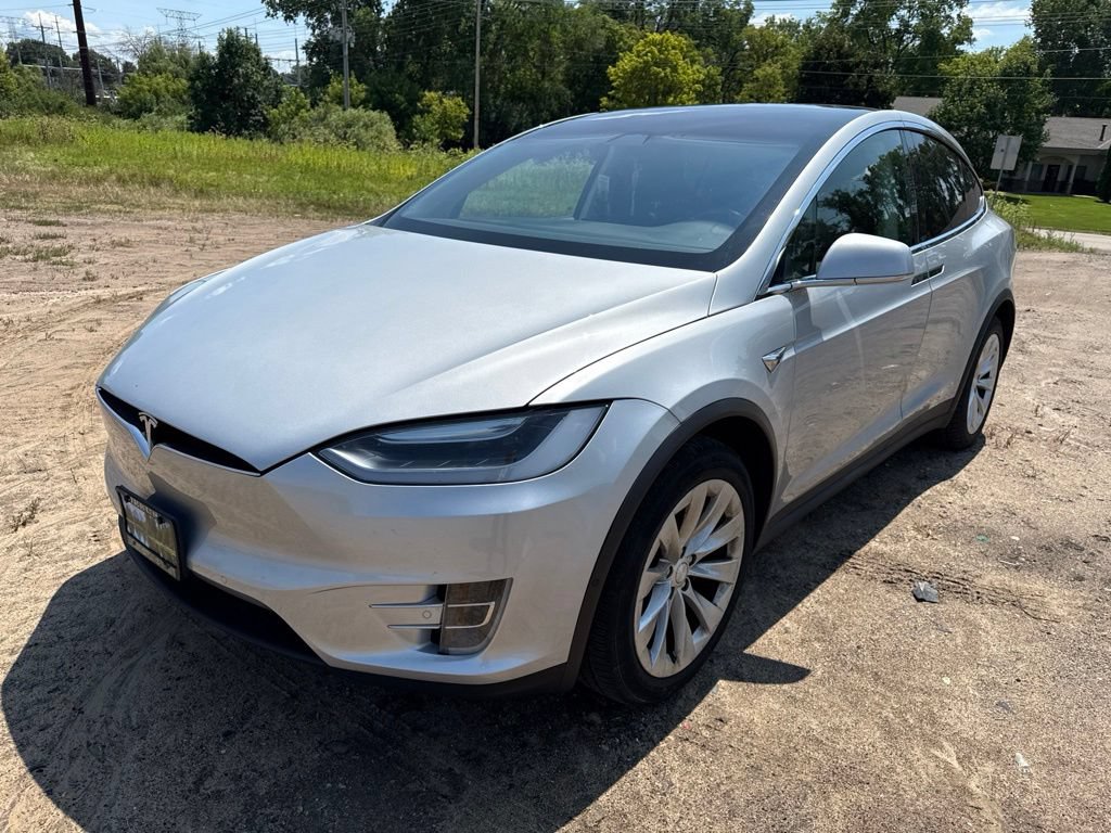 Used 2016 Tesla Model X 75D AWD/4WD image 35