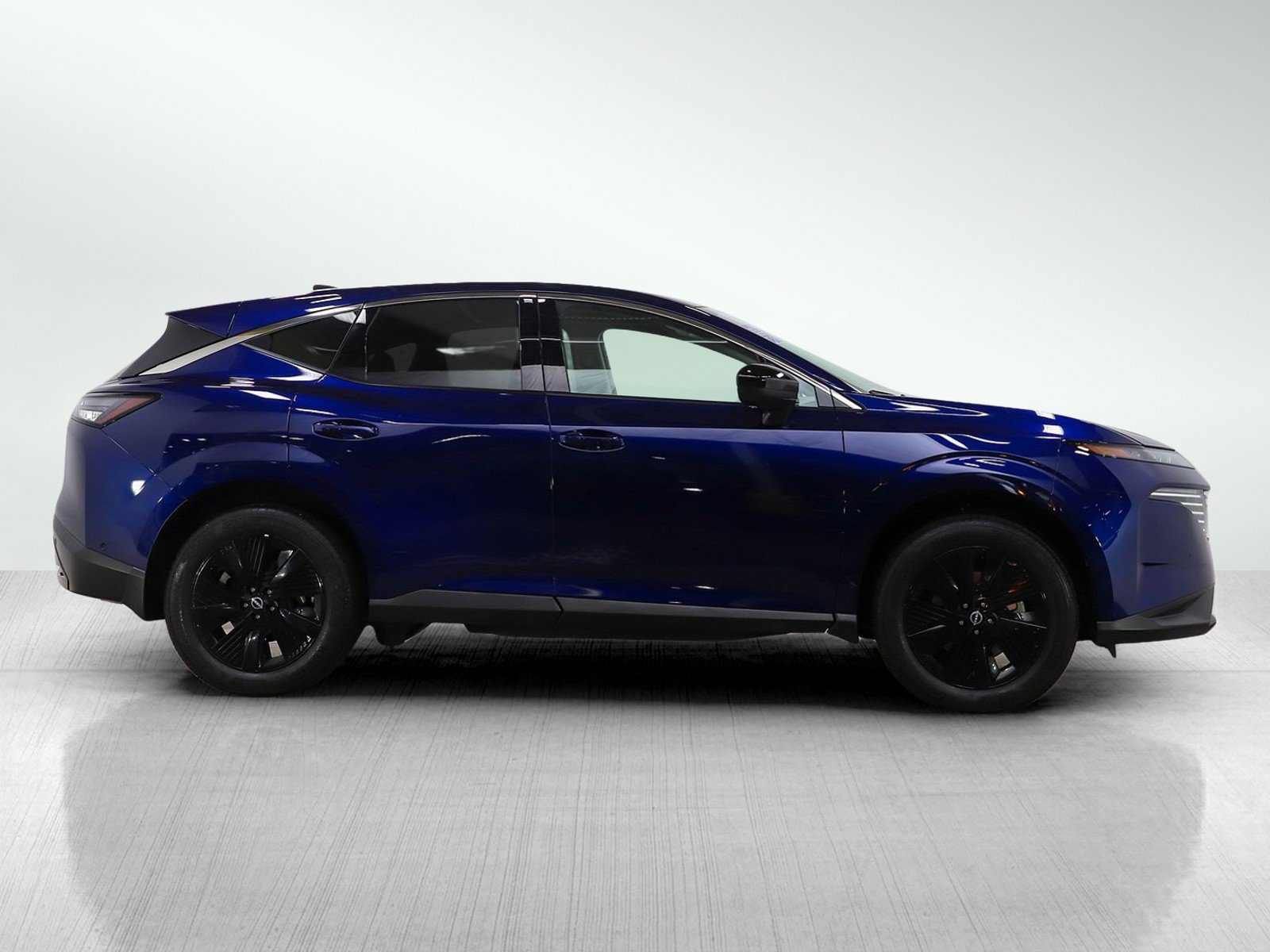Used 2025 Nissan Murano SV AWD/4WD image 6