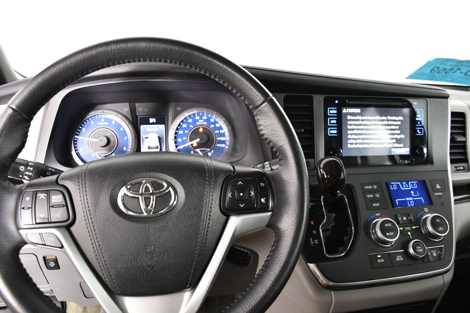 Used 2017 Toyota Sienna XLE Premium AWD/4WD image 16