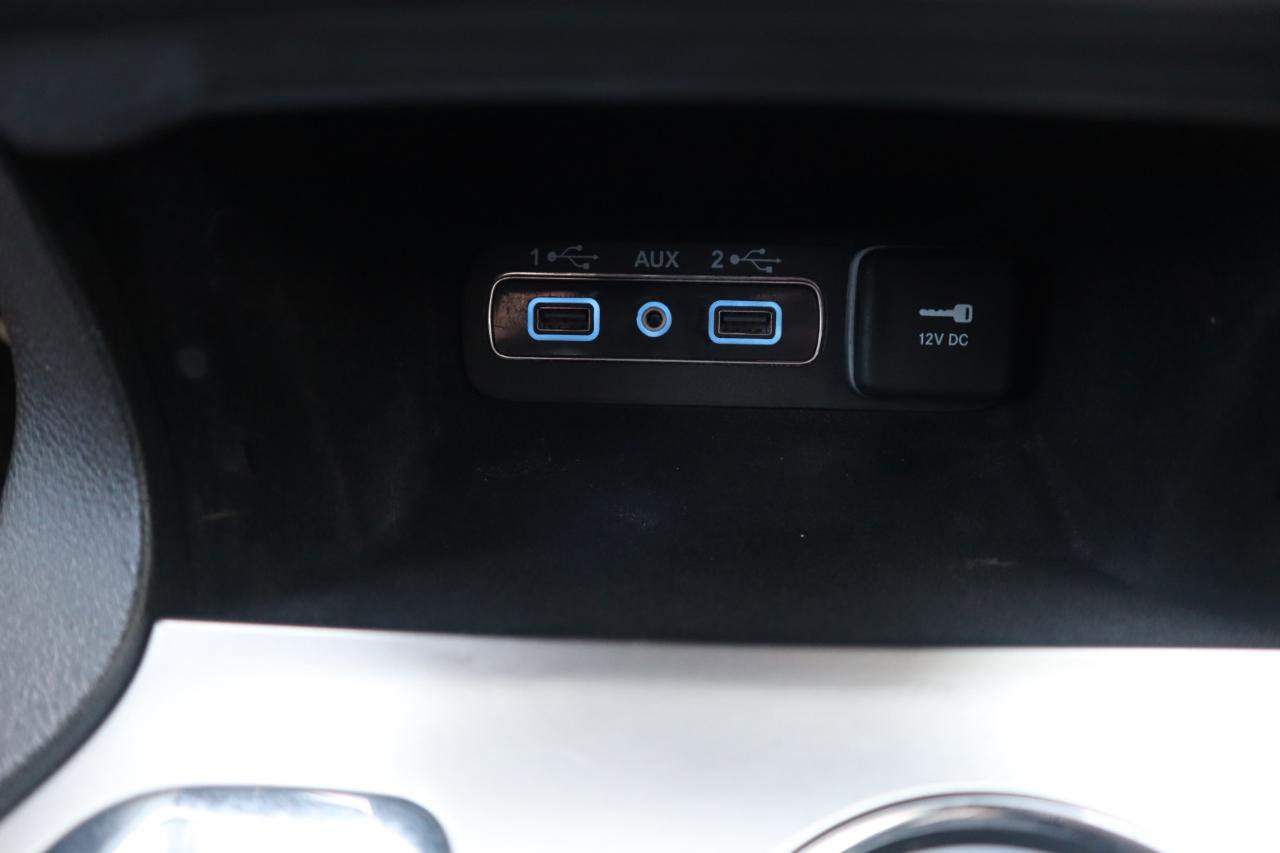 Used 2019 Jeep Grand Cherokee Laredo w/ 18" Wheel & 8.4" Radio Group image 81