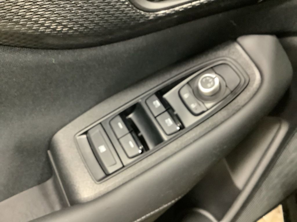 Used 2025 Subaru Outback Premium image 15