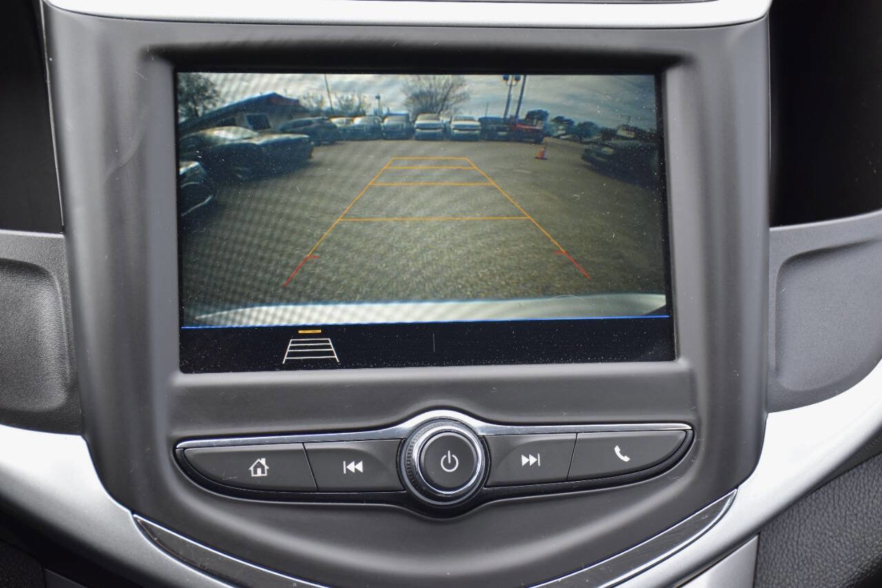 Used 2019 Chevrolet Sonic LT FWD image 18