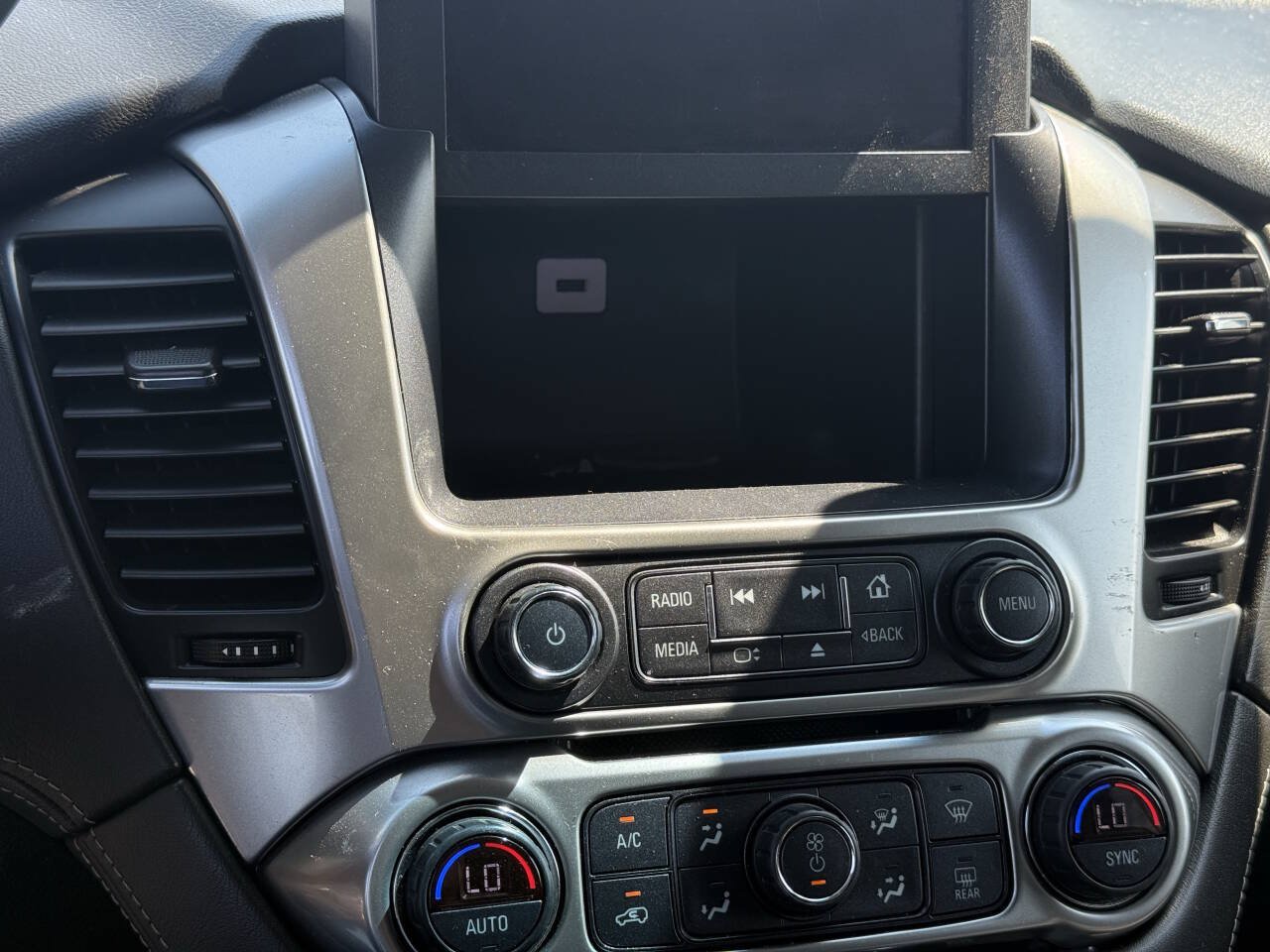 Used 2019 Chevrolet Tahoe 4WD image 22
