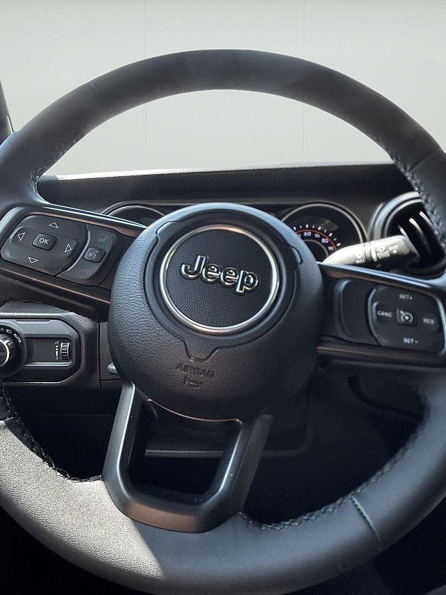 New 2023 Jeep Gladiator Sport AWD/4WD image 20
