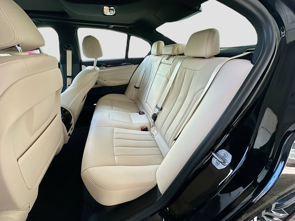 Used 2023 BMW 530i xDrive w/ Premium Package AWD/4WD image 20