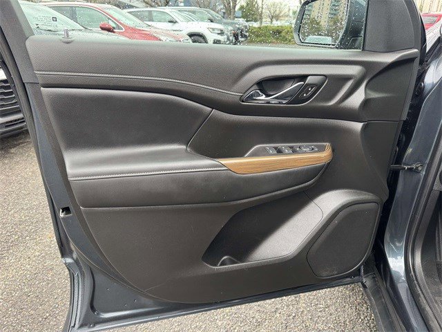 Used 2020 GMC Acadia SLE image 15