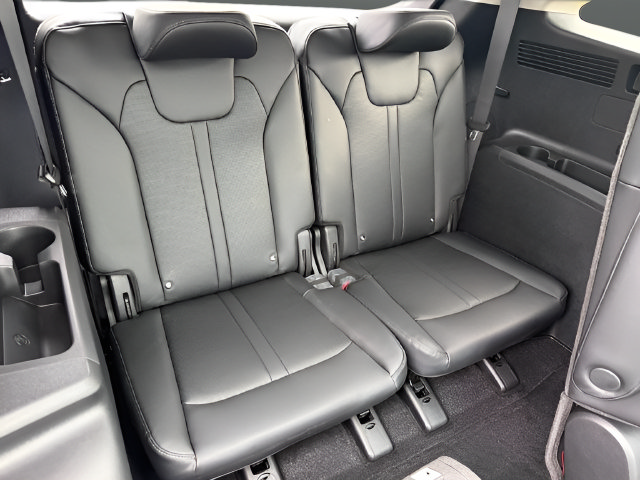 New 2026 Kia Sorento EX w/ EX Premium Package AWD/4WD image 4