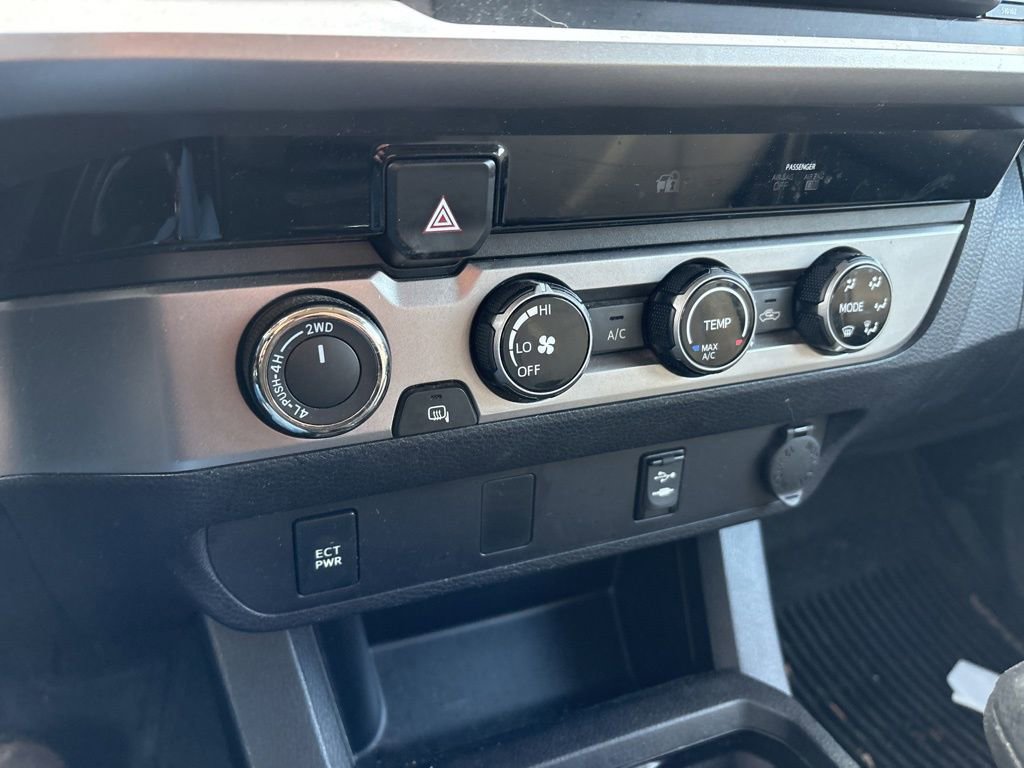 Used 2016 Toyota Tacoma SR5 image 25