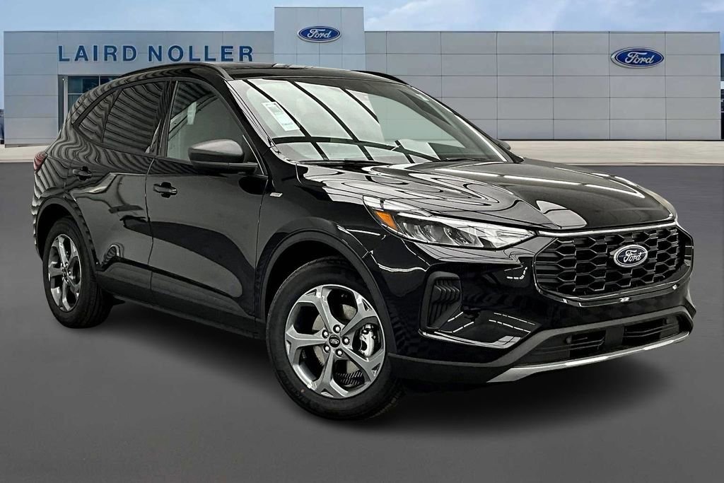 New 2025 Ford Escape ST-Line w/ Tech Pack #1 FWD image 2