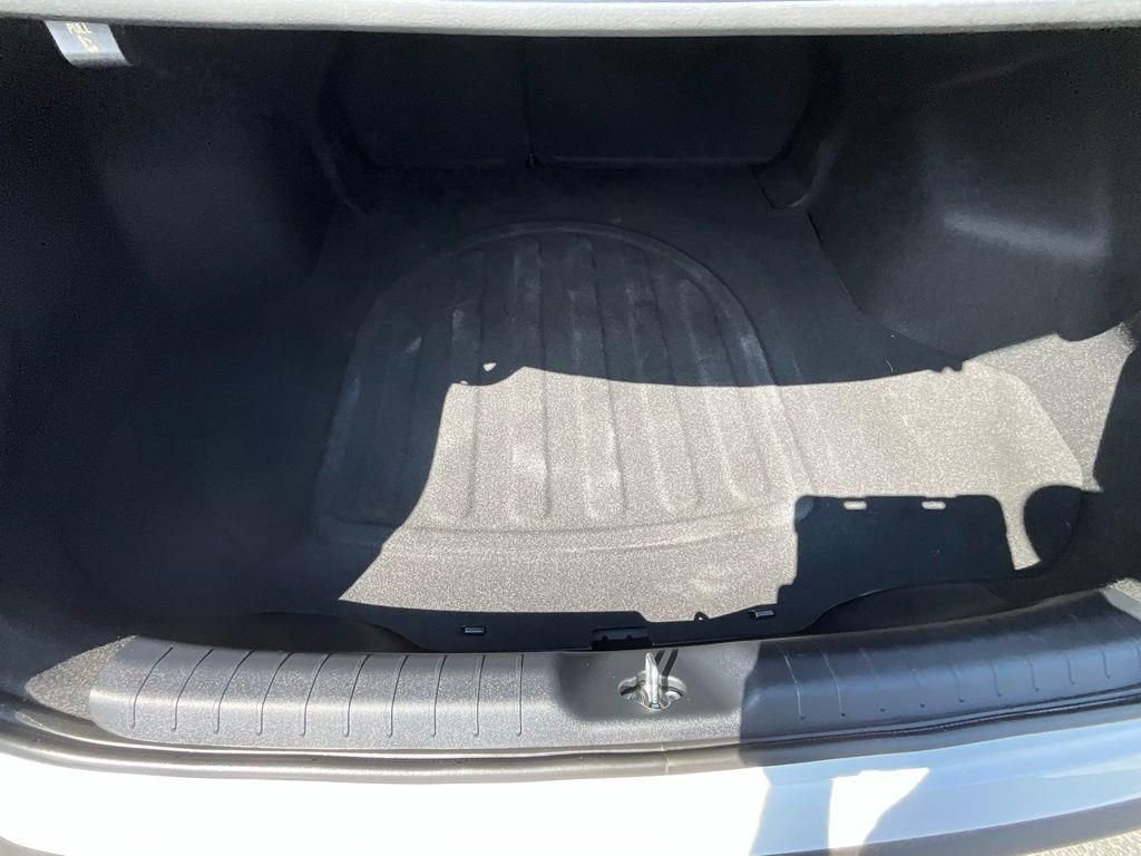 Used 2025 Kia K4 LXS image 27