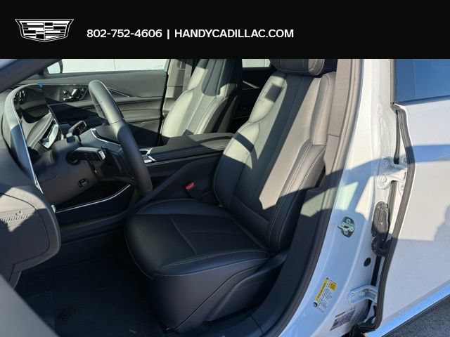 New 2026 Cadillac Lyriq Luxury w/ LPO, Floor Liner Package AWD/4WD image 10