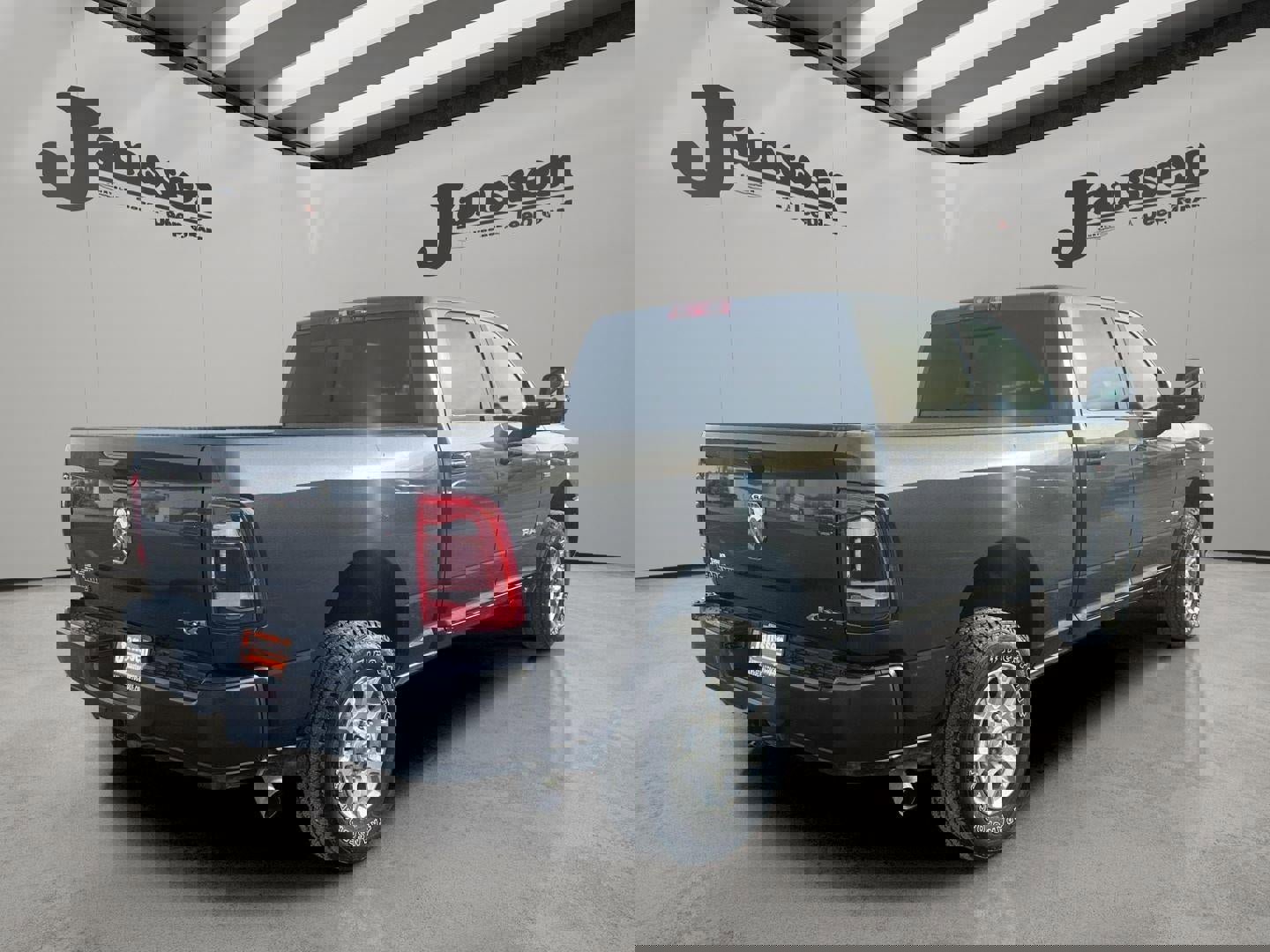 Used 2024 RAM 2500 Laramie w/ Safety Group image 4