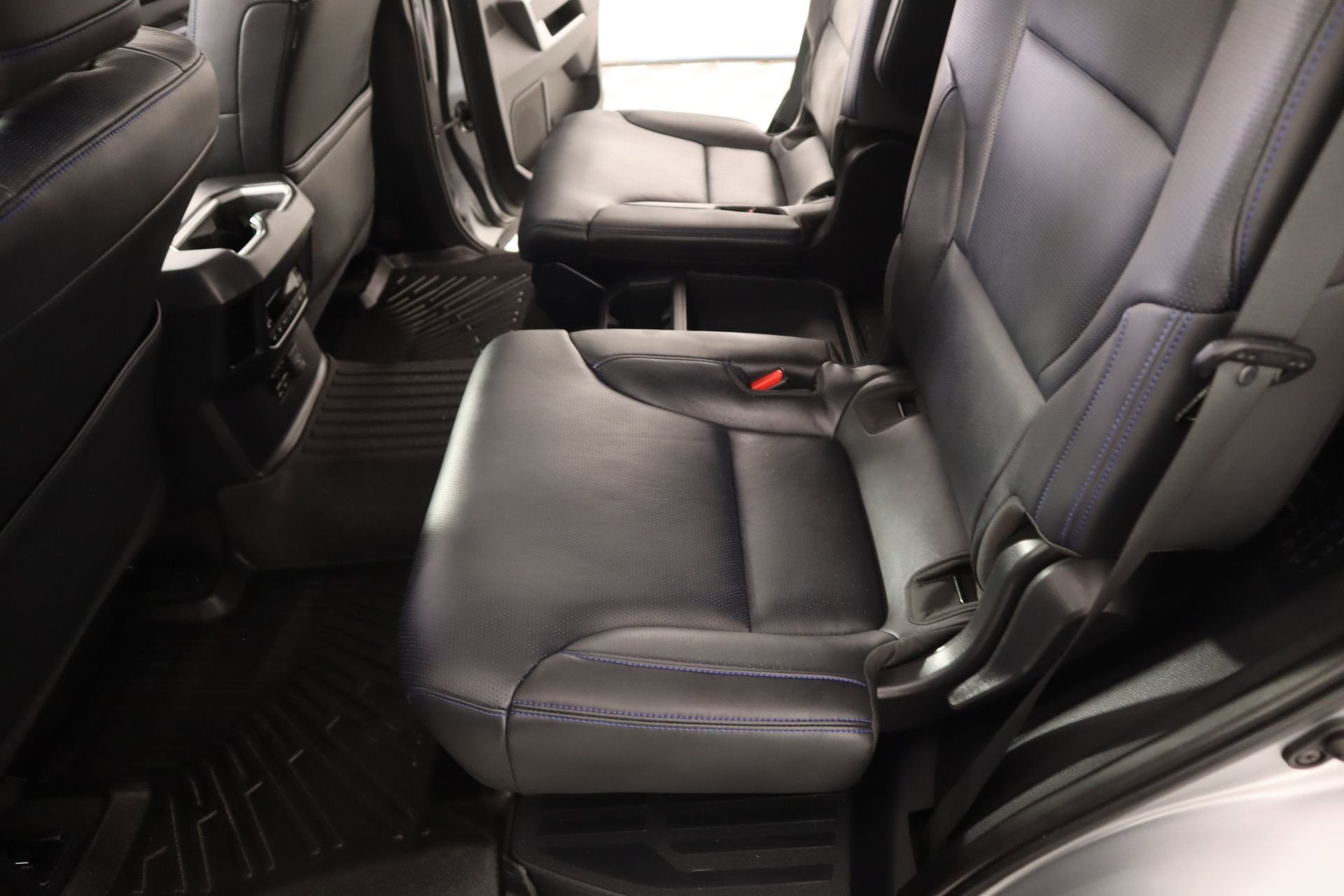 Used 2024 Toyota Sequoia Platinum image 12