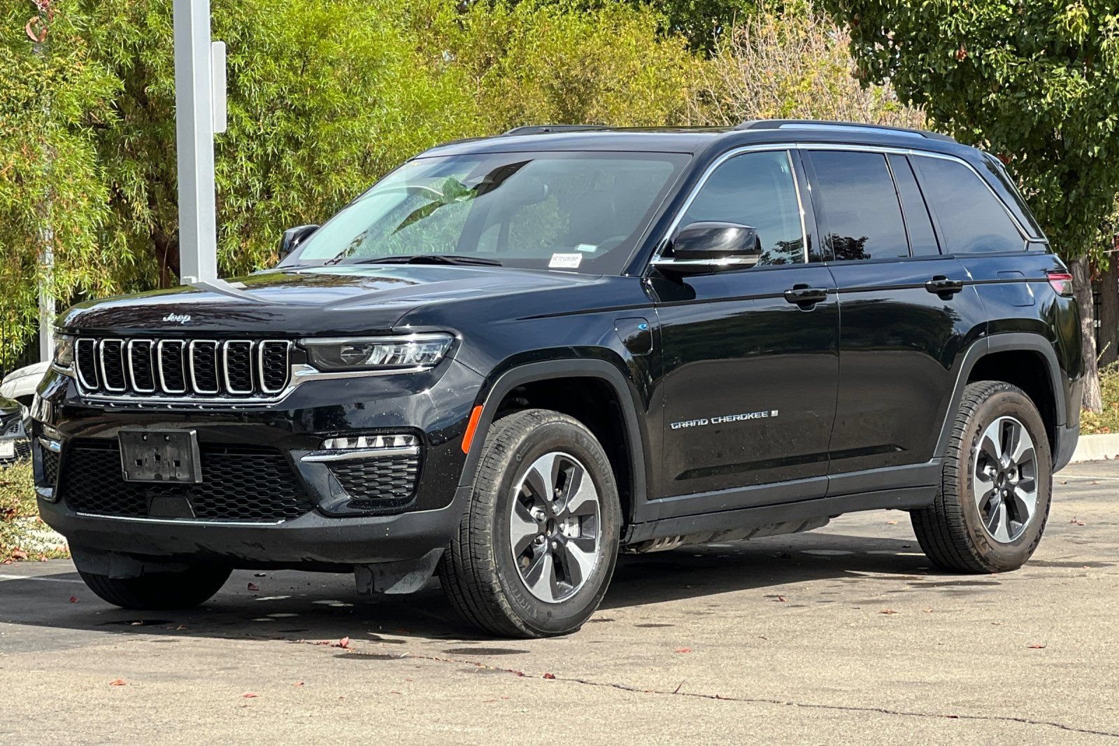 Used 2024 Jeep Grand Cherokee Limited 4xe AWD/4WD image 8