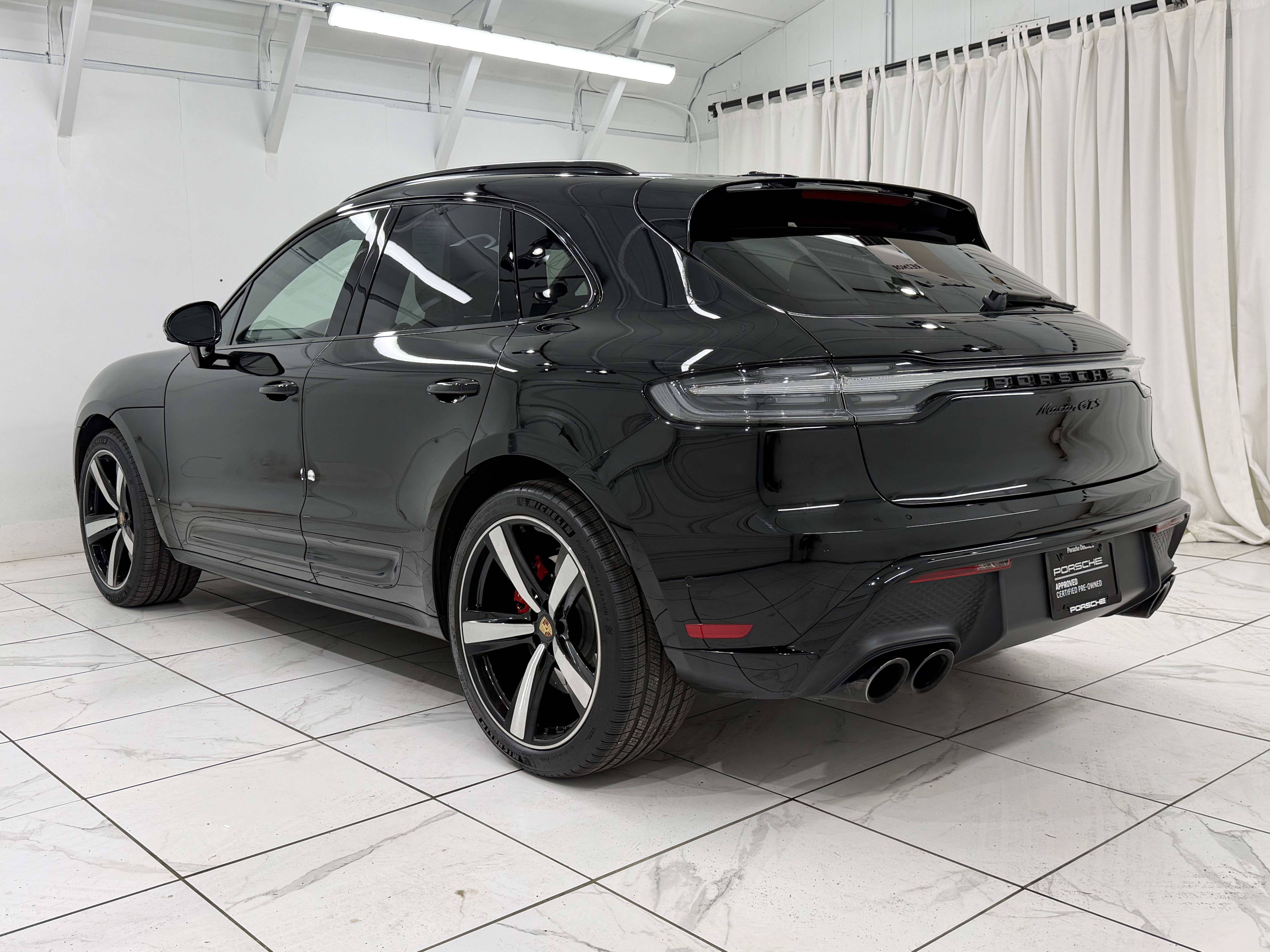 Certified 2024 Porsche Macan GTS image 14