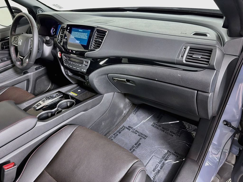 Used 2024 Honda Passport Black Edition image 30