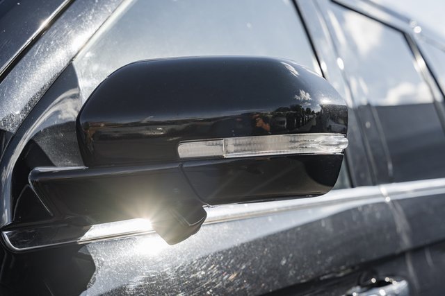 Used 2023 Ford Expedition Max Limited image 17