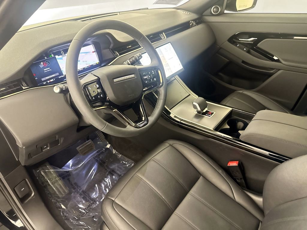 Used 2026 Land Rover Range Rover Evoque S image 9
