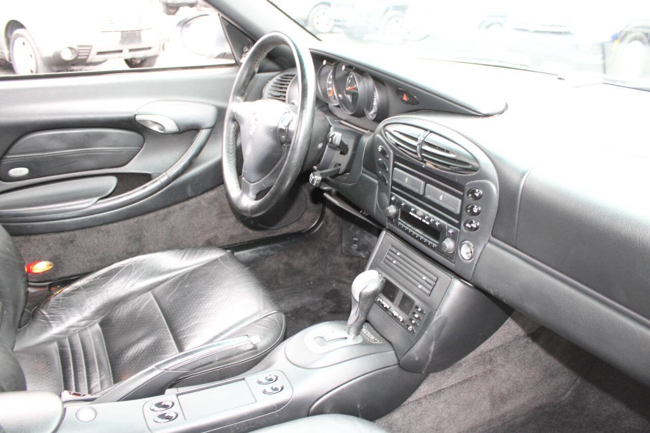 Used 2001 Porsche Boxster image 19