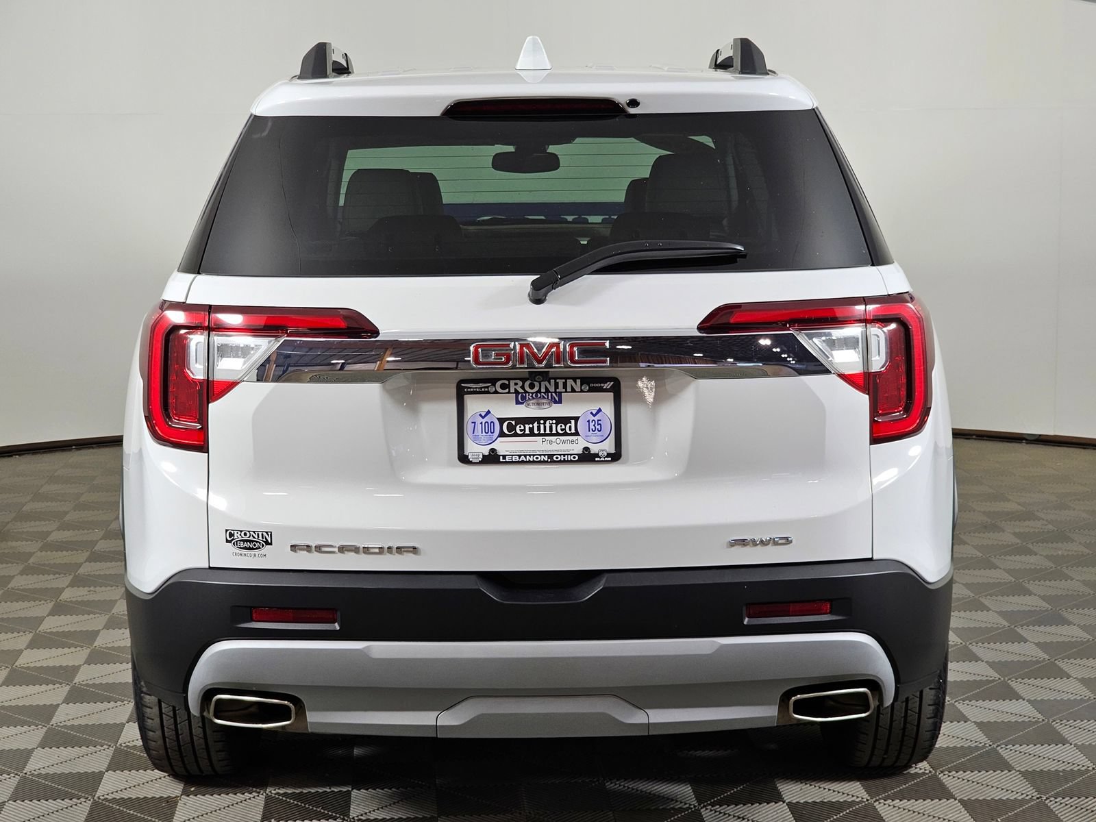 Used 2023 GMC Acadia SLT AWD/4WD image 31