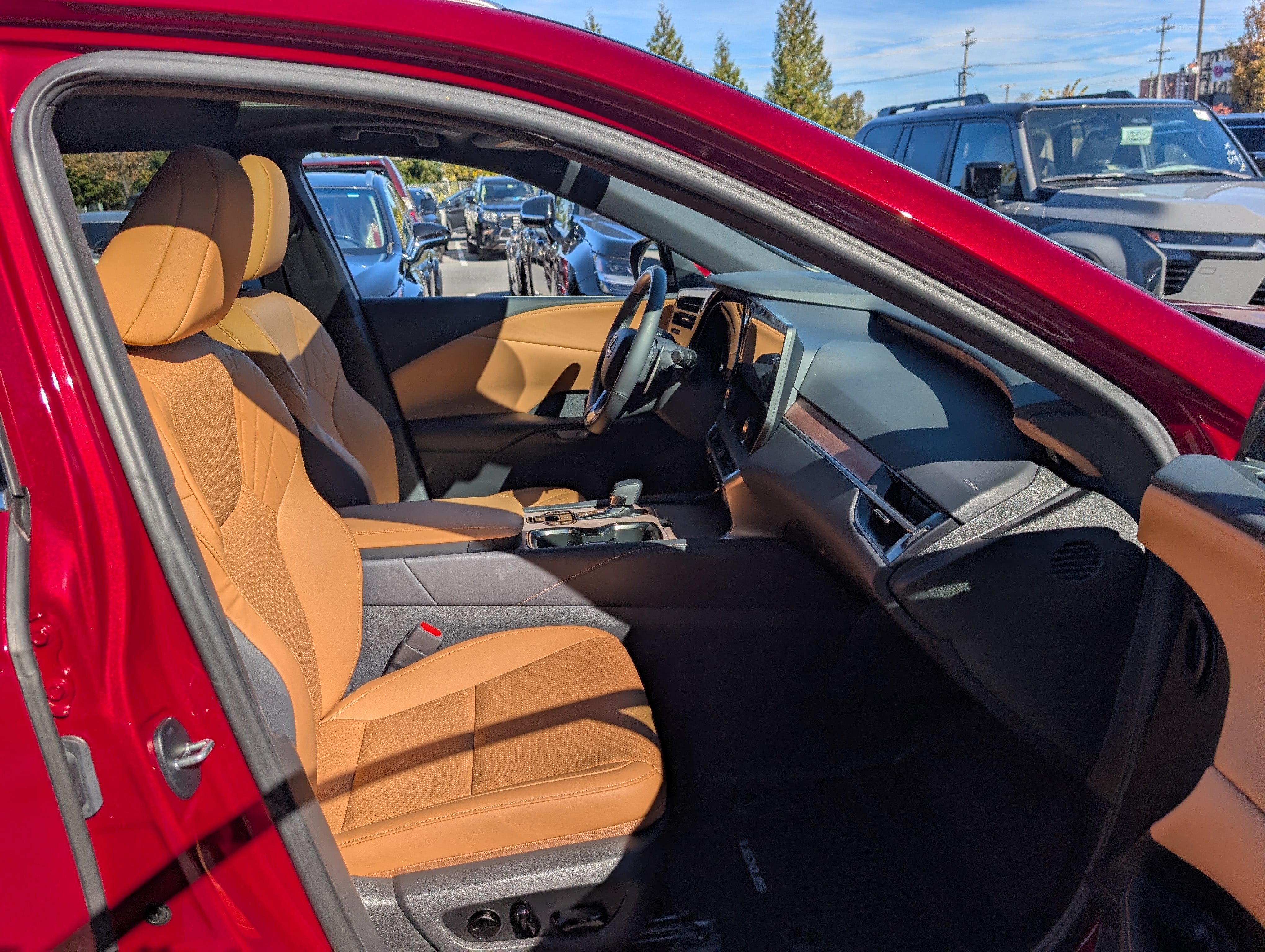 Used 2024 Lexus RX 350 Premium w/ Cold Area Package AWD/4WD image 11