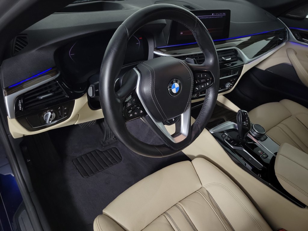 Used 2020 BMW 530i xDrive w/ Premium Package AWD/4WD image 22