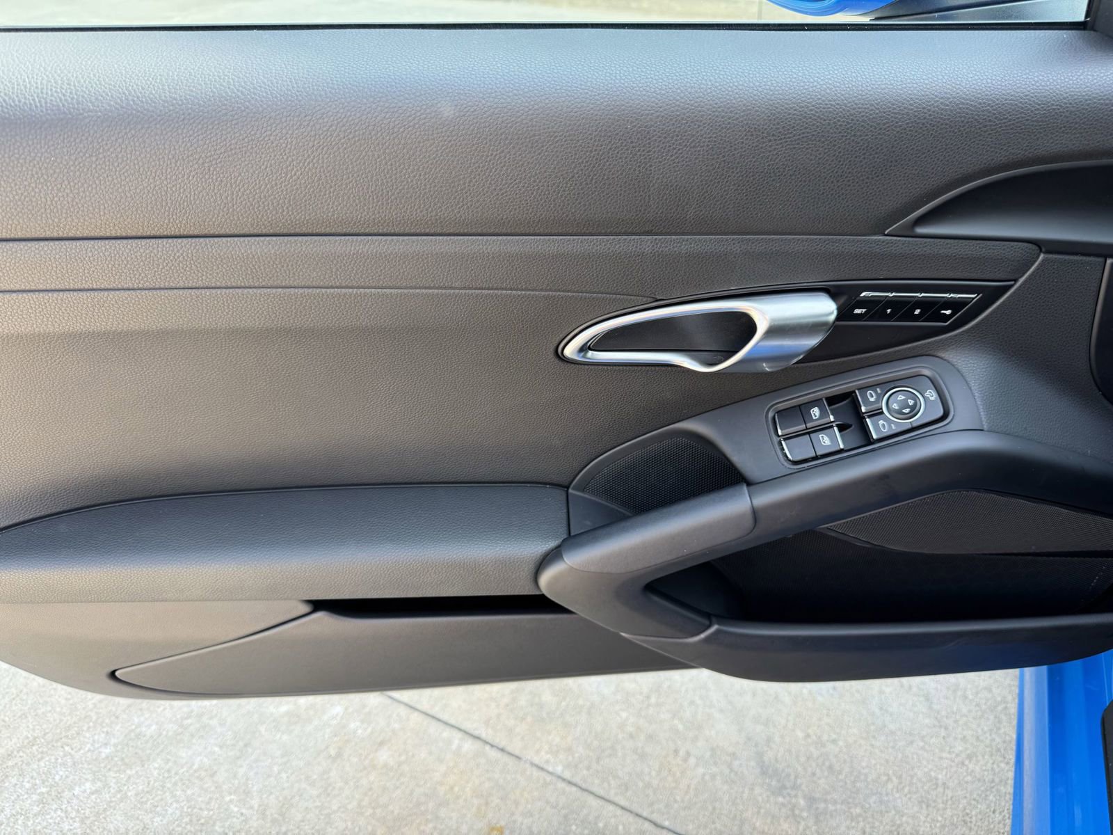 Certified 2025 Porsche 718 Cayman image 29