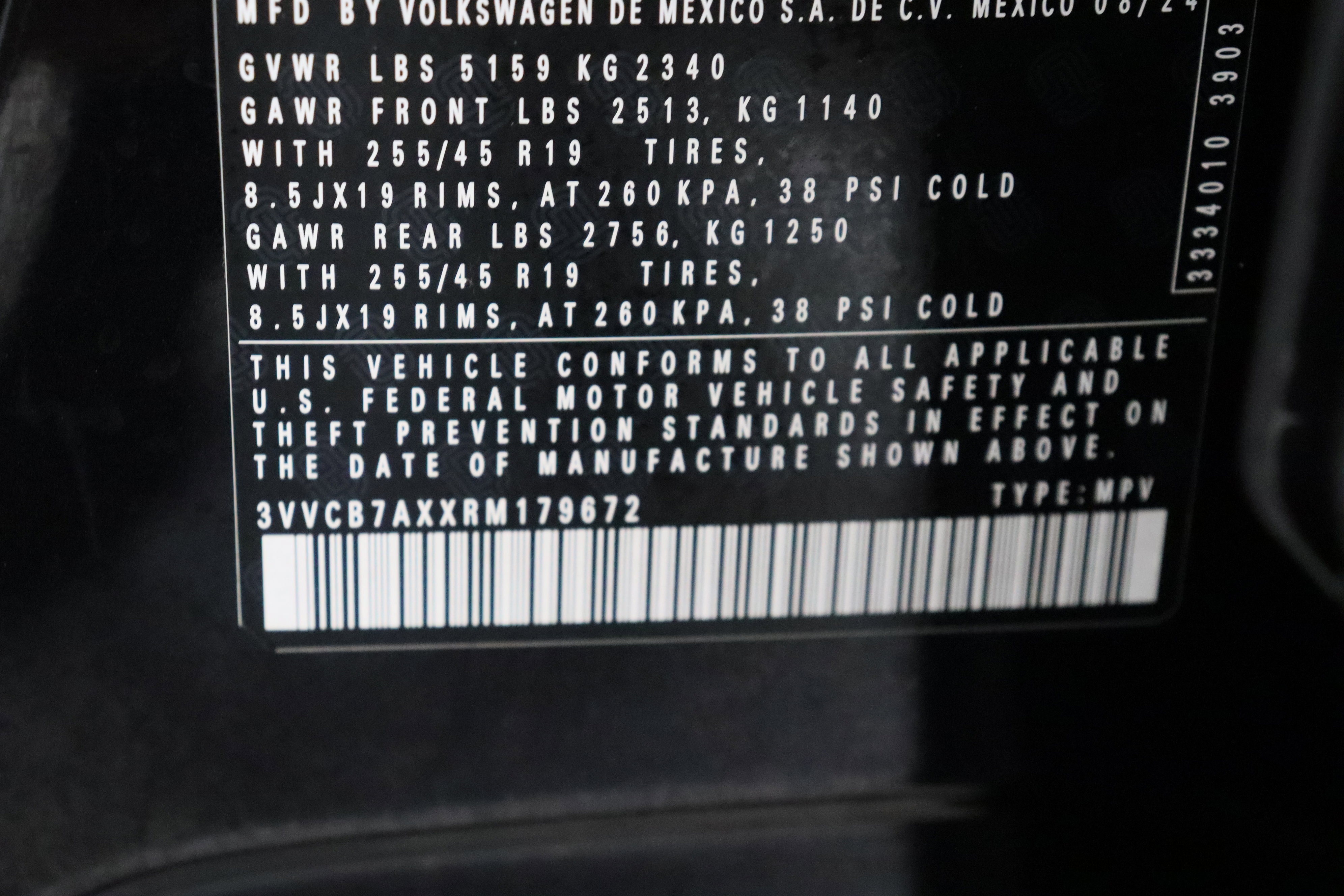 Used 2024 Volkswagen Tiguan SE R-Line FWD image 44