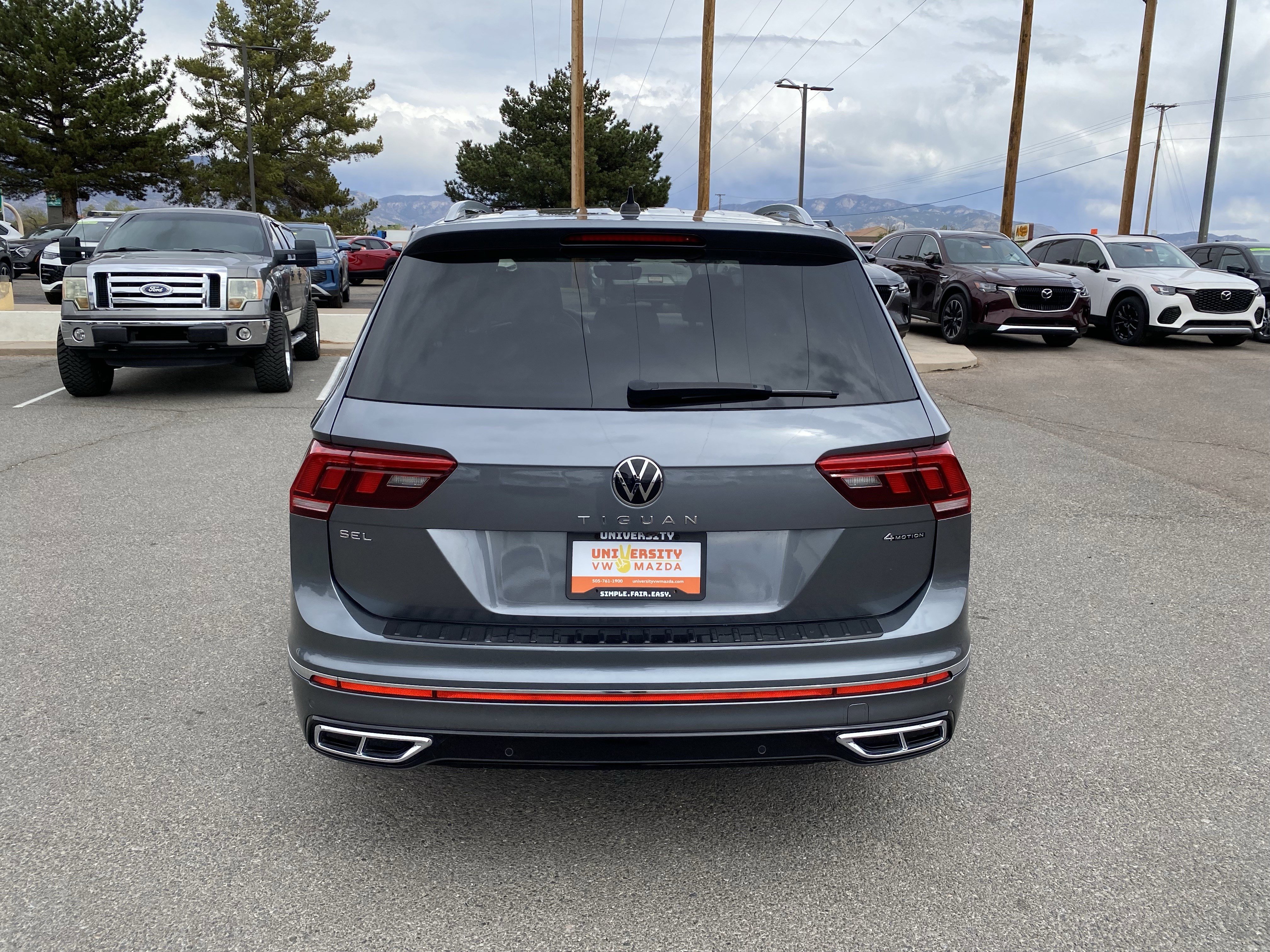 Used 2023 Volkswagen Tiguan SEL R-Line image 46