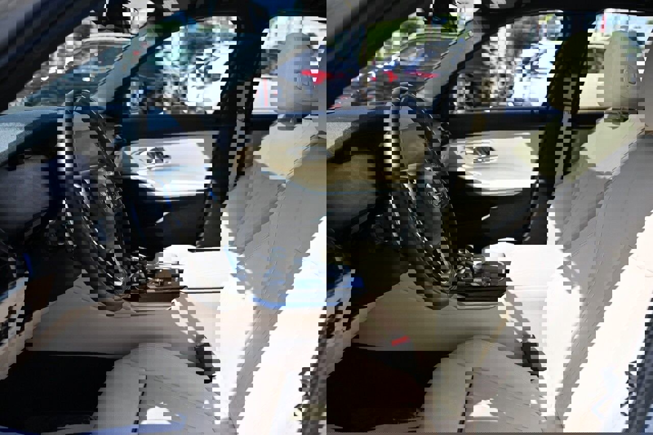 Used 2019 BMW 330i Sedan image 7