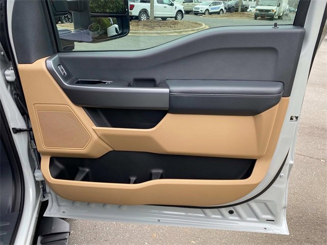 Used 2025 Ford F250 XLT w/ 360-Degree Camera Package image 32