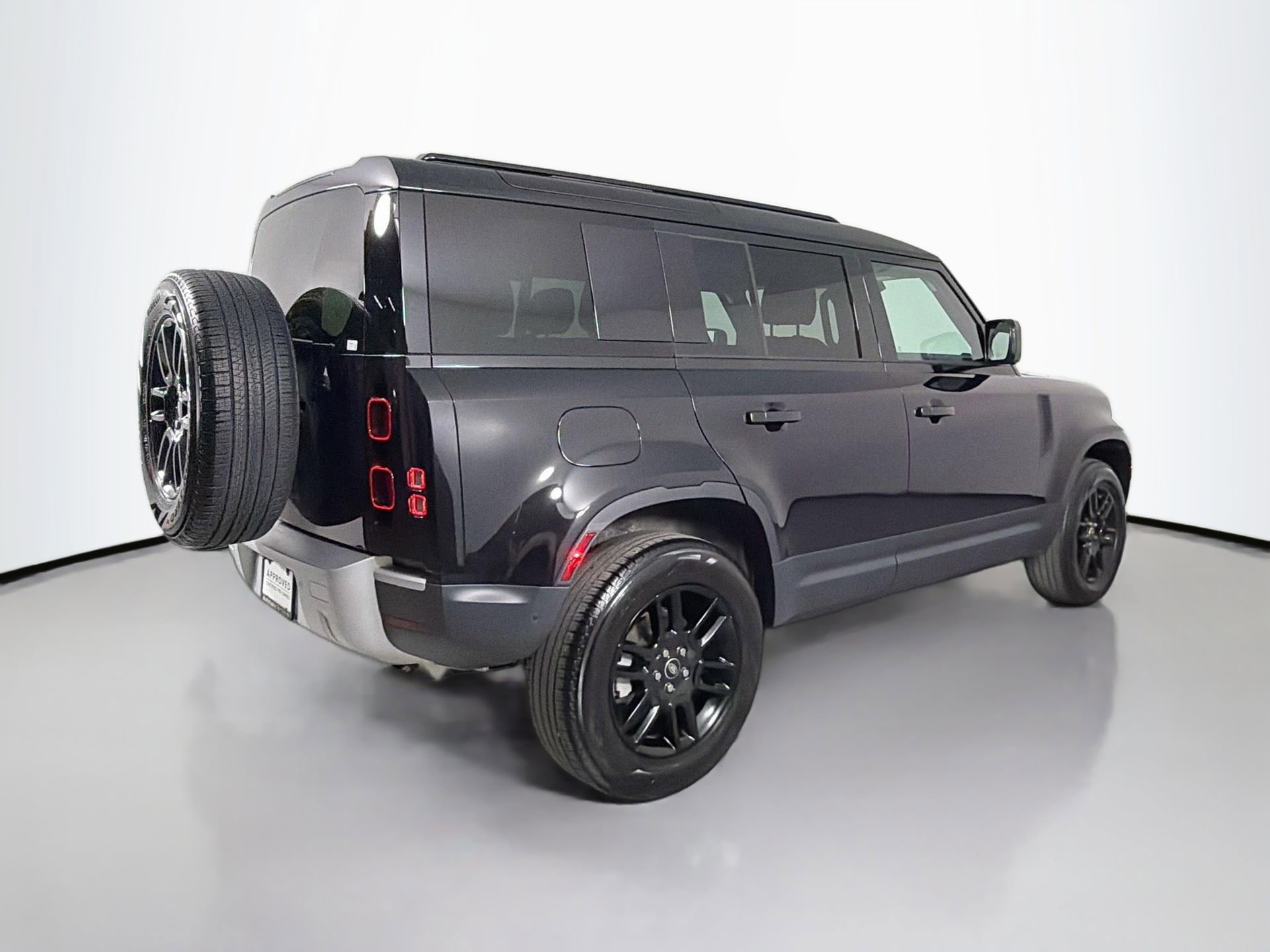 Certified 2025 Land Rover Defender 110 S image 5