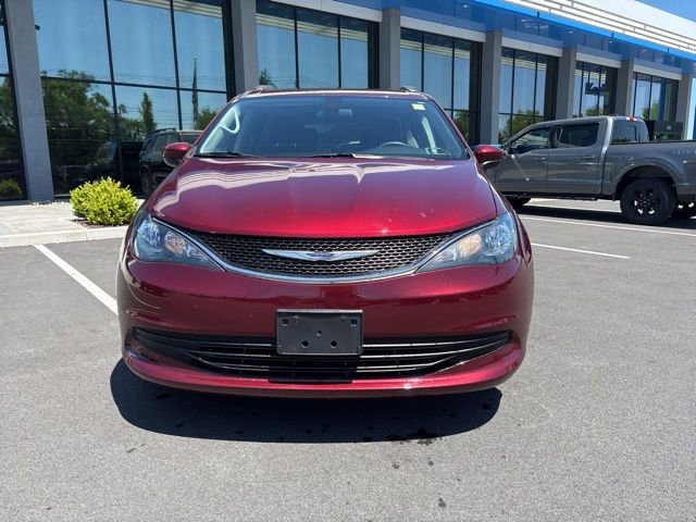 Used 2020 Chrysler Voyager LX w/ Cold Weather Group FWD image 3