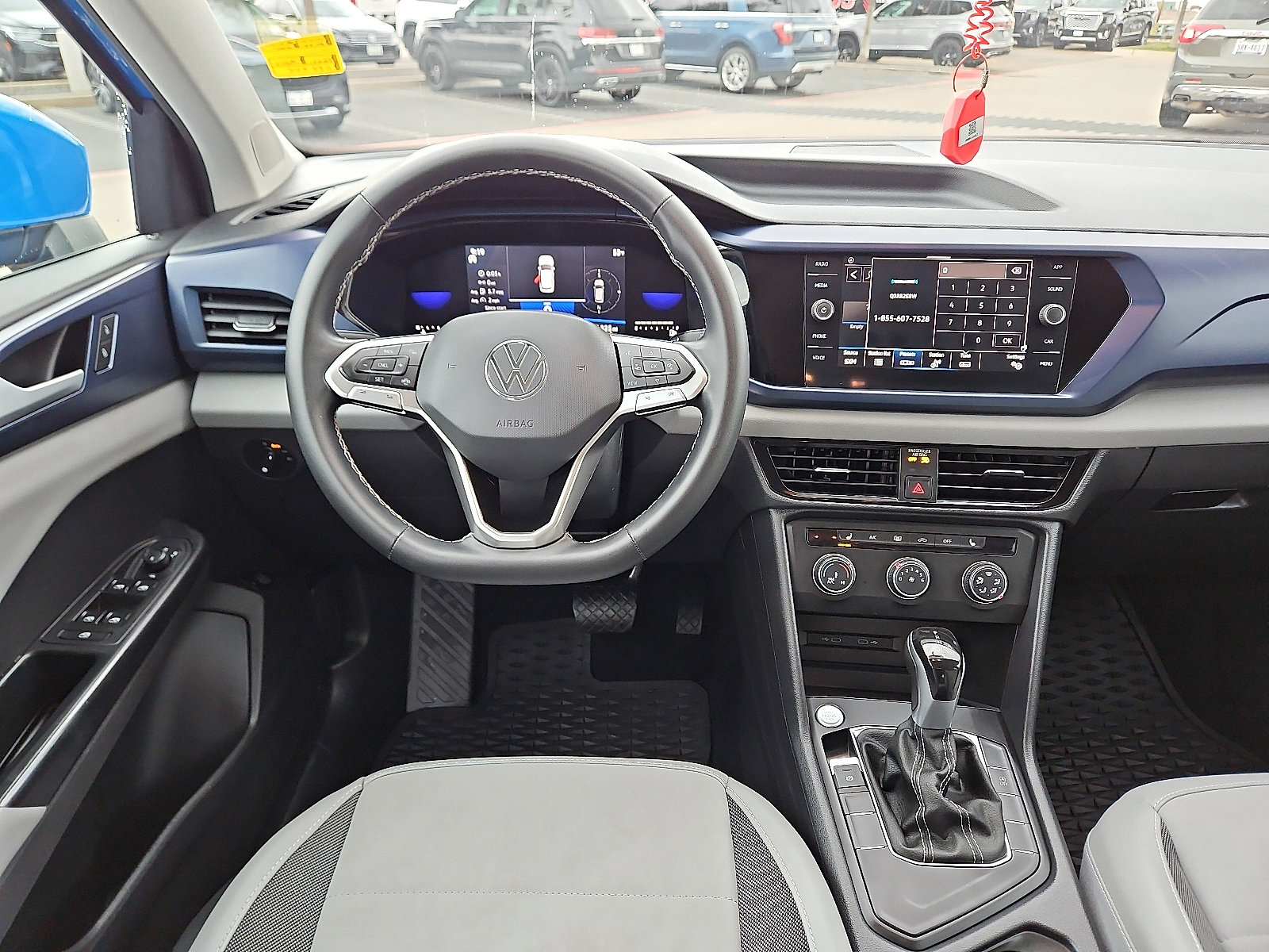 Certified 2022 Volkswagen Taos SE image 7