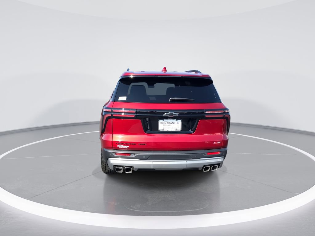 Used 2025 Chevrolet Traverse Z71 image 7