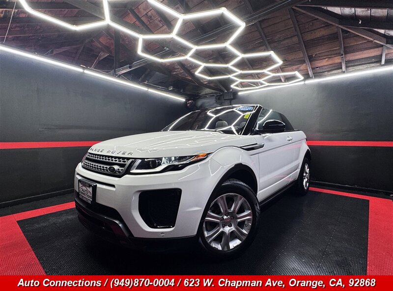 Used 2018 Land Rover Range Rover Evoque SE Dynamic AWD/4WD image 3