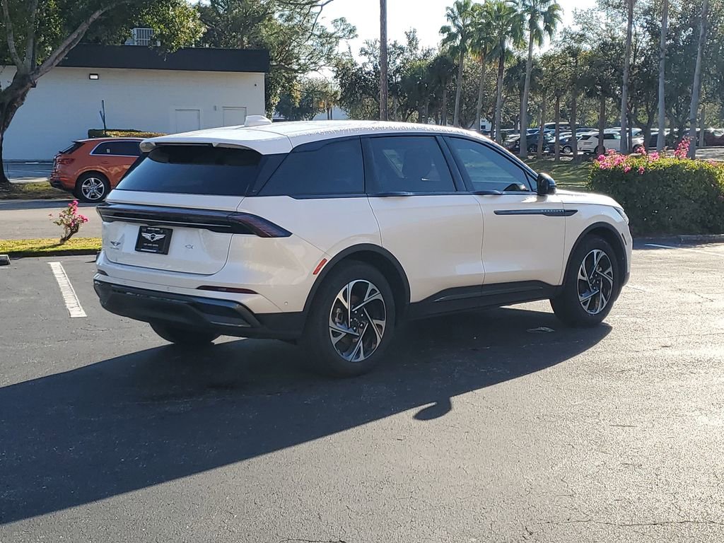 Used 2024 Lincoln Nautilus Premier w/ Jet Appearance Package image 3