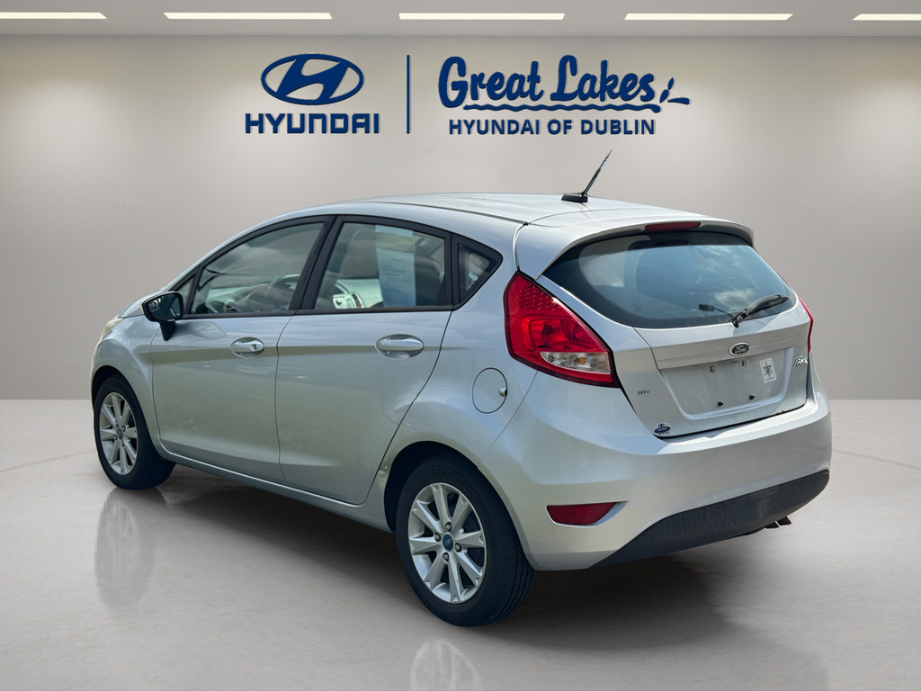 Used 2012 Ford Fiesta SE FWD image 3