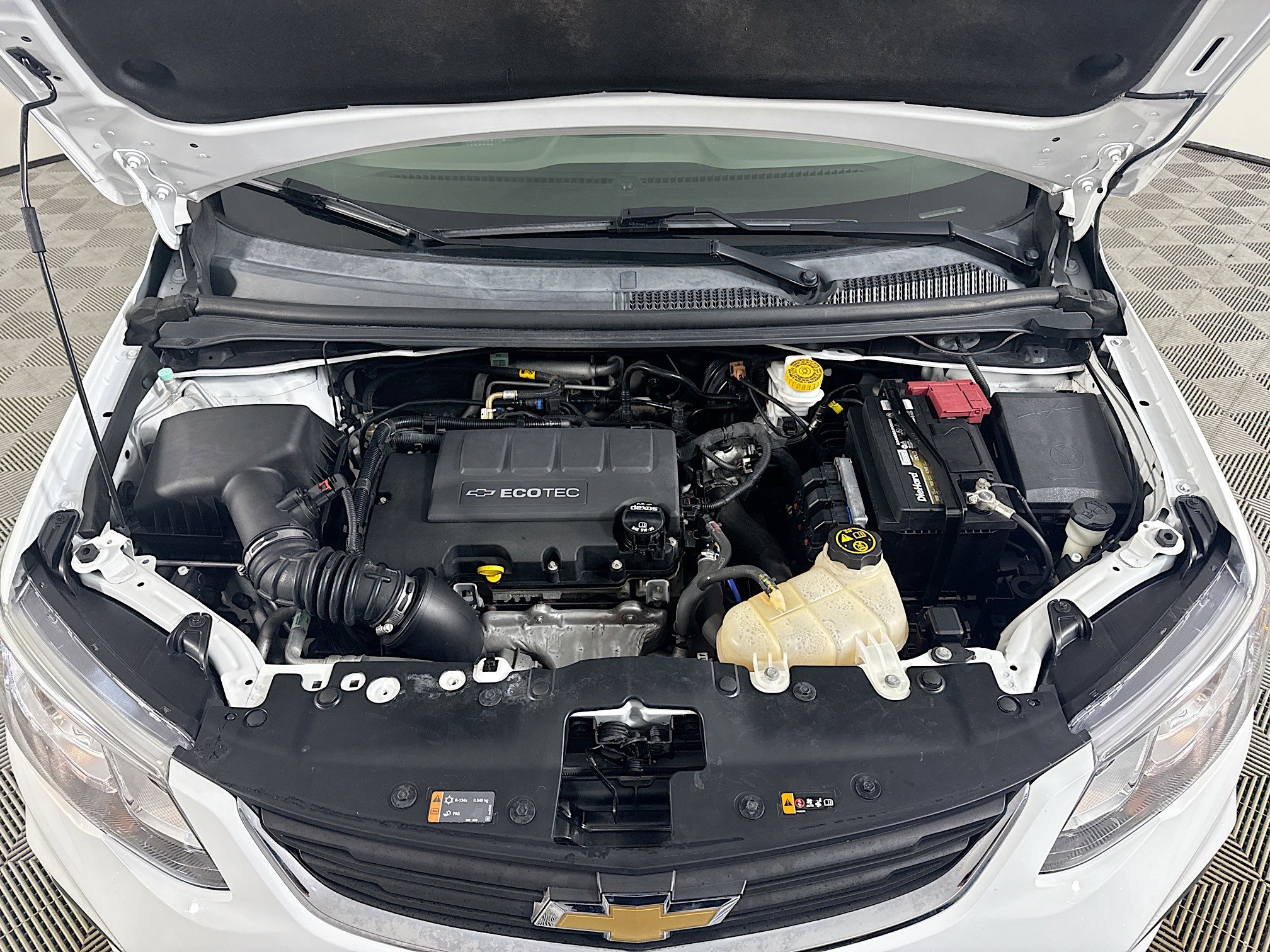 Used 2020 Chevrolet Sonic LT image 39