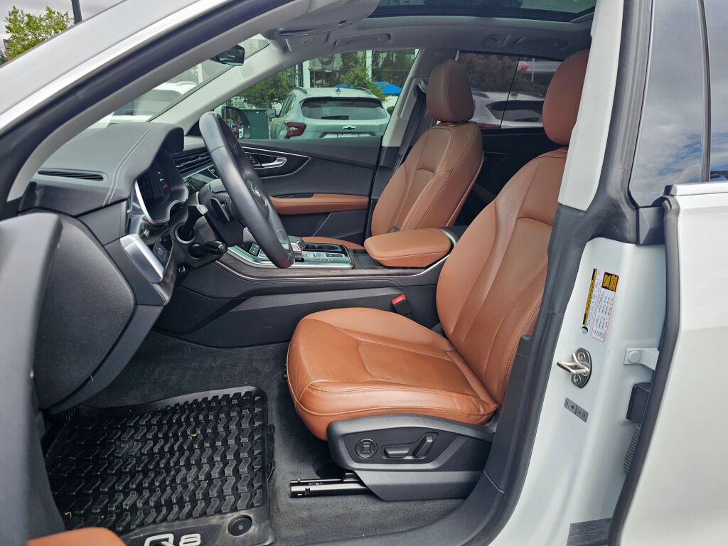 Used 2023 Audi Q8 Premium Plus AWD/4WD image 21