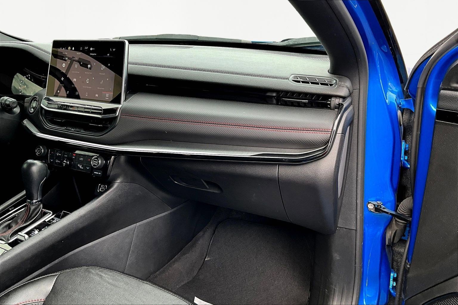 Used 2023 Jeep Compass Trailhawk w/ Trailhawk Convenience Group image 26