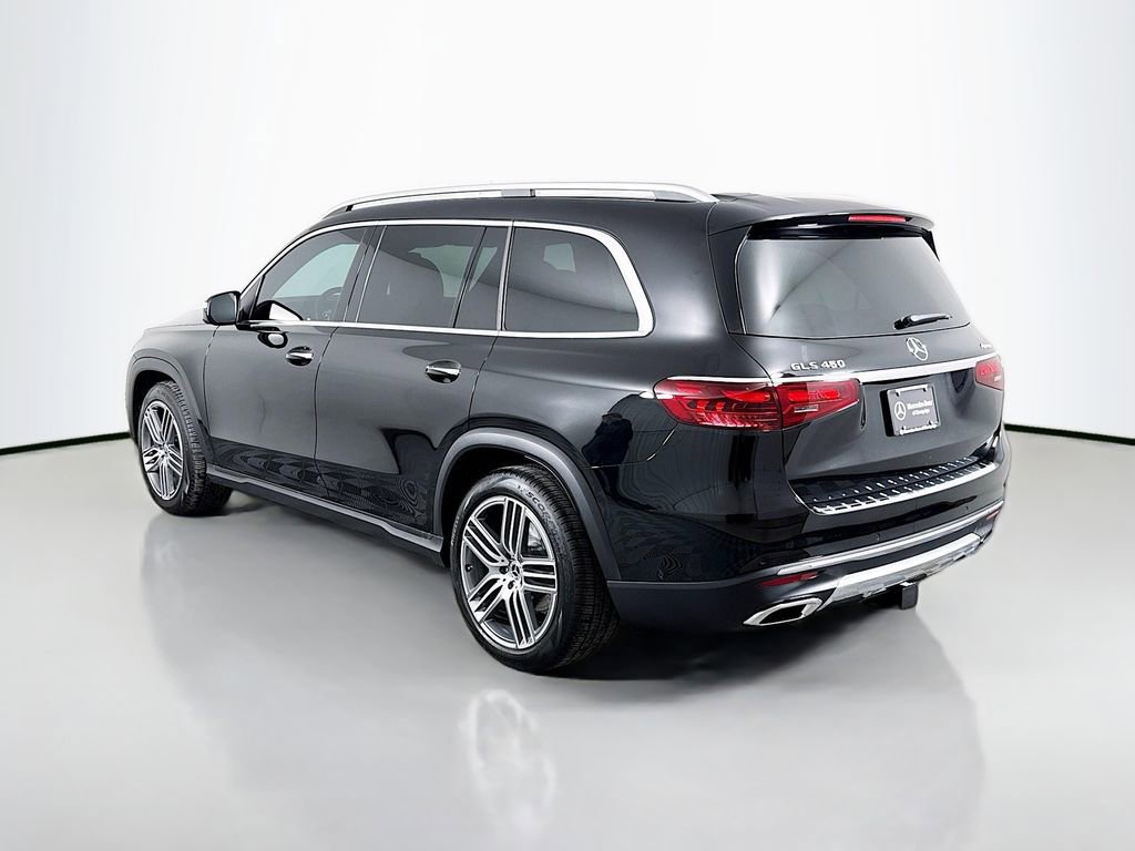 Used 2025 Mercedes-Benz GLS 450 4MATIC image 5